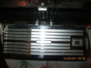 Vintage Rca Victor Tube Radio.  Bp - 10a.  Portable.  Battery Operated.