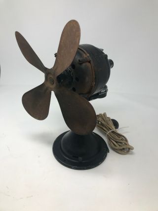 Vintage/antique Westinghouse 9  Oscillating Desk Fan,  1930’s,