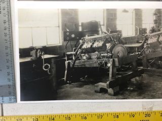 VINTAGE CHRIS CRAFT VERY EARLY PICTURE PHOTO B&W BOAT ENGINES BEING MADE 12X18 7