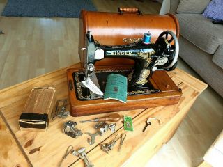 Stunning Singer 128k Hand Crank Sewing Machine,  Fully Serviced,  Runs Beautifully
