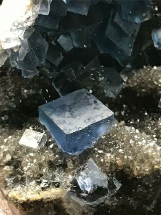 87g Find NATURA Rare Blue Cube FLUORITE Mineral Specimen/China 3