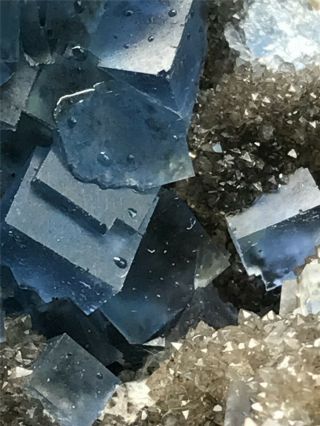 87g Find NATURA Rare Blue Cube FLUORITE Mineral Specimen/China 4