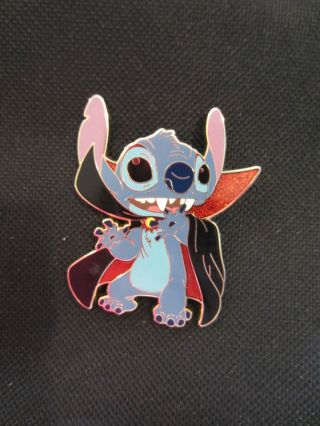 Disney Halloween Stitch As Vampire Pin Le 135