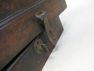 Antique 1902 Singer 28 Hand Crank Sewing Machine Coffin Top Wood Case Only 5