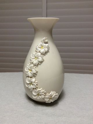 Dorothy Okumoto Porcelain Hawaii Large Plumeria Vase