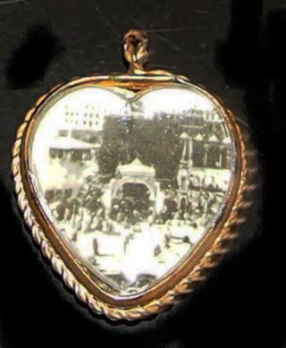 Islamic Muslim Pendant Heart Mecca’s Great Mosque Saudi Arabia Souvenir 1922 R