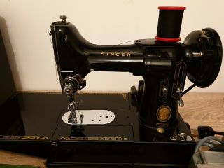 Singer 222K Featherweight Sewing Machine Arm with attachments.  1957 3