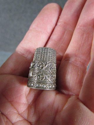 Antique Sterling Sewing Thimble With Figural Cat Or Kitten Design