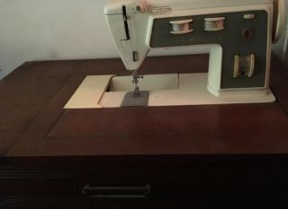SINGER Stylist Zig - Zag Sewing Machine Model 774 with Cabinet and Pedal 5