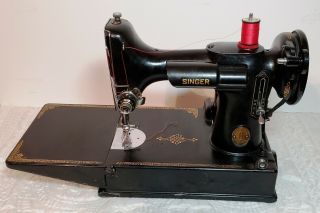 Great 1951 Singer Featherweight 221 Sewing Machine Bobbin Ft Pdl Attach