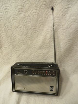 Vintage Panasonic Rf - 648 Am Fm Radio Transistor Portable Battery