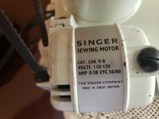 Singer 221K White FEATHERWEIGHT Sewing Machine,  Accessories, 6