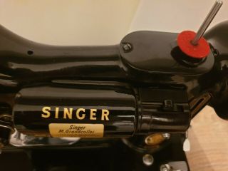 Singer 222K Featherweight Sewing Machine Arm with Zigzagueur automatic.  1956 3