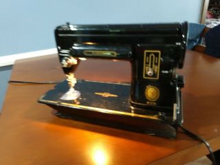 Singer 301 " Slant Needle " Sewing Machine 1952 S Na063468