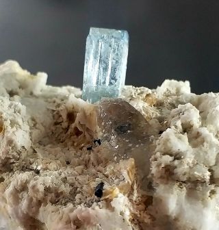 692 Carat Top Quality Aquamarine Crystal With Quartz And Black Tourmaline@pak