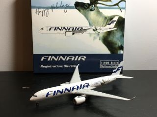 1/400 Phoenix Finnair A350 - 900 Oh - Lwd Happy Holidays