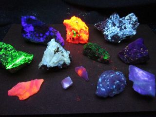 2 Lb Fluorescent Mineral Rock Crystal Mineral Fluorescent Rock Box