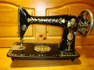 1905 Antique Singer Sewing Machine Head Model 66 " Lotus ",  Serviced