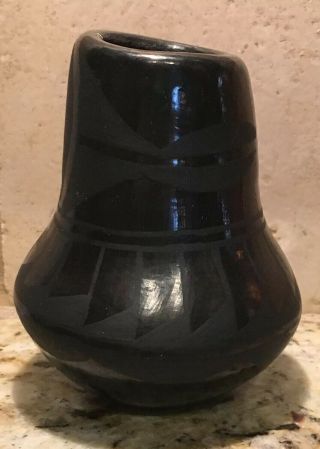 Vintage Santo Domingo Black Pottery Vase Hand crafted Signed By Artist 5