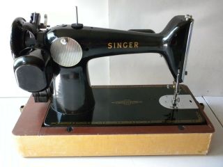Singer Model 201 - 2 Sewing Machine W/Case 1955 3