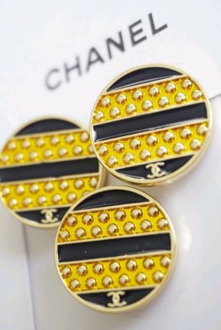 100 Chanel Buttons Set Of 3 Cc Logo 21.  5 Mm Gold Toned Metal Black Gold Enamel