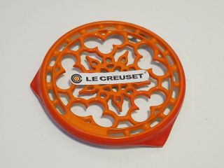 Le Creuset Cast Iron Round Trivet Pot Warmer Flame Orange Candle Holder 2