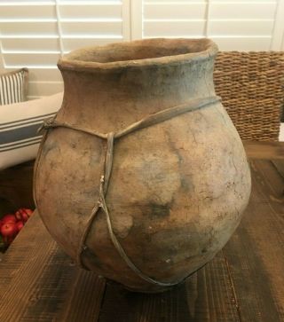 Native American Southwest Rawhide Indian Pottery Pot Vase