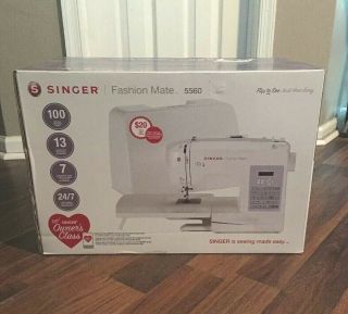 Singer 5560 Fashion Mate Sewing Machine With Dust Cover Foot Pedal & Extension