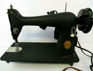 Vintage Singer Sewing Machine Model 66 Black 1948
