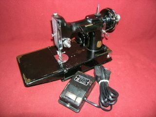 1935 Singer 221 Featherweight Sewing Machine w/Pedal/Case/Button/Att SCHOOL BELL 3