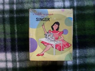 Singer Toy Sewing Machine