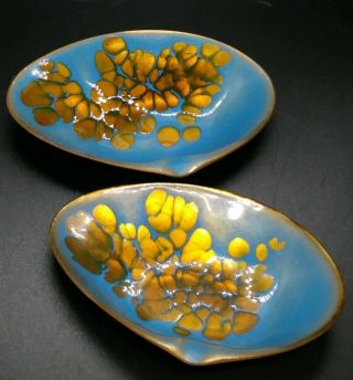 Vintage Enamel Mid Century Modern Metal Ashtray Pair Shell Shaped Blue And Gold