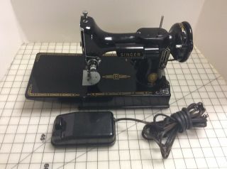 Singer Featherweight 221k 1957 Sewing Machine With Case And Foot Controller