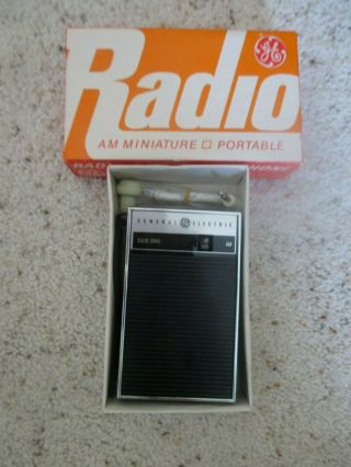 Vintage Ge Miniature Portable Am Transistor Radio Model No.  7 - 22790 Retro