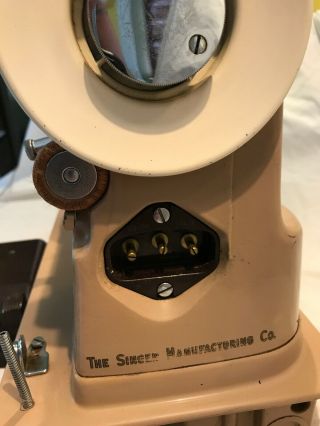 Singer 301A Beige Heavy Duty Slant Needle Sewing Machine 50’s Case Short Bed 4