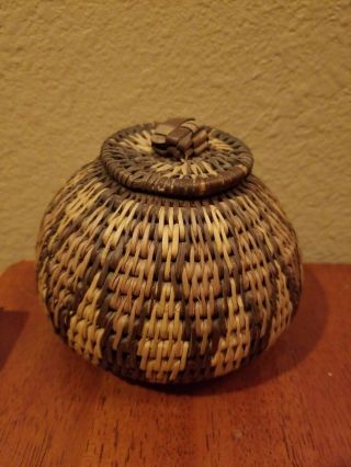 Vintage Native American Indian Woven Basket With Lid