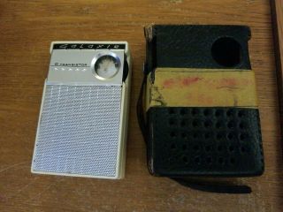Vintage Galaxie 6 Transistor Radio White Silver Leather Case Ft - 661