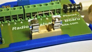 Solderless DIY crystal radio kit evaluation board with germanium diode 3
