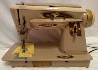 Singer Model 503a Slant - O - Matic " The Rocketeer " Sewing Machine W/acc 1961 Euc