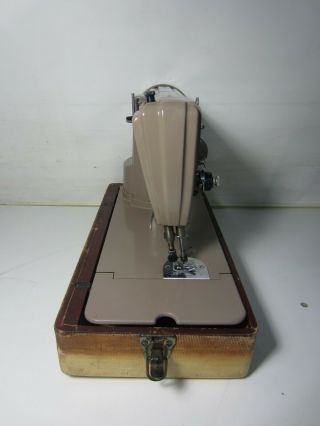 Singer 301A Sewing Machine W/ Case And Pedal 5