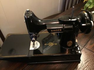 1946 Singer Sewing Machine Featherweight 221 3 - 110 Black w/ Case,  Pedal & Tray 2