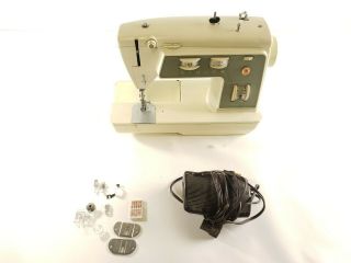 Singer Stylist Sewing Machine Zig - Zag Model 774 W/ Case - Parts