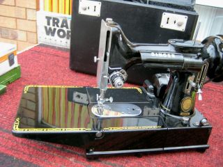 Singer 222k Featherweight Sewing Machine 1954 S/n Ej 619462
