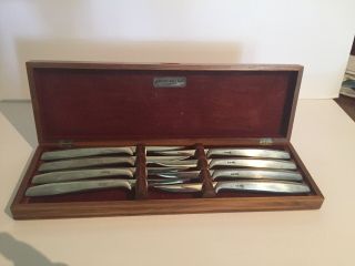 Vintage Gerber Legendary Blades Miming Set Of 8 Steak Knives With Wood Case