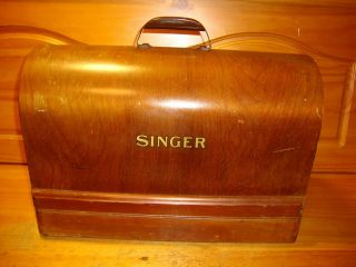Singer Bentwood Case For Sewing Machines Model 128,  28