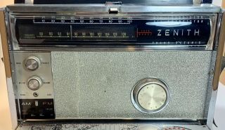 Zenith Trans - Oceanic 3000 - 1 FM - AM Multiband Portable Radio 2