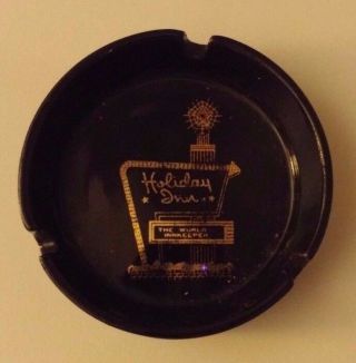 Vintage Black Ceramic Holiday Inn The Worlds Innkeeper Ash Tray Hotel Souvenir