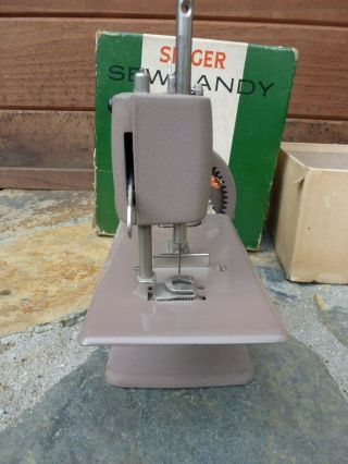 Singer Sewhandy Model 20 Sewing Machine 6