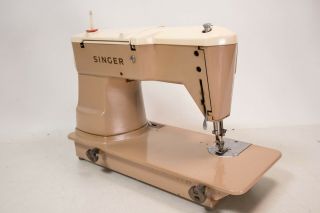 1950s SINGER 401A HEAVY DUTY INDUSTRIAL SEWING MACHINE DENIM LEATHER RUNS STRONG 6