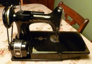 Singer 221 Featherweight Sewing Machine W/ Case And Attachments
